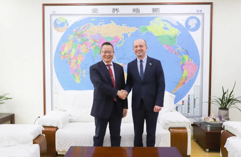 白俄羅斯駐華大使館公使參贊到訪山外山，共拓國際合作新機(jī)遇